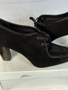 Anne Klein Brown Suede Wedge Heel Shoes Size 9 1/2M. Excellent 3 1/2 inch heel